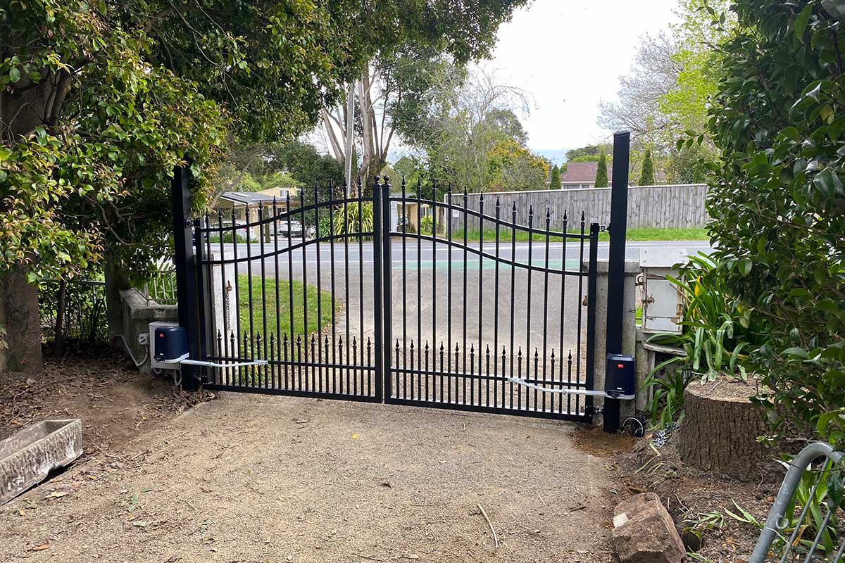 JDees Automatic Gate